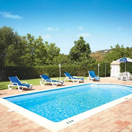 Sleeps 6 Air Con Wifi