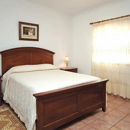 Sleeps 6 Air Con Wifi Villa *